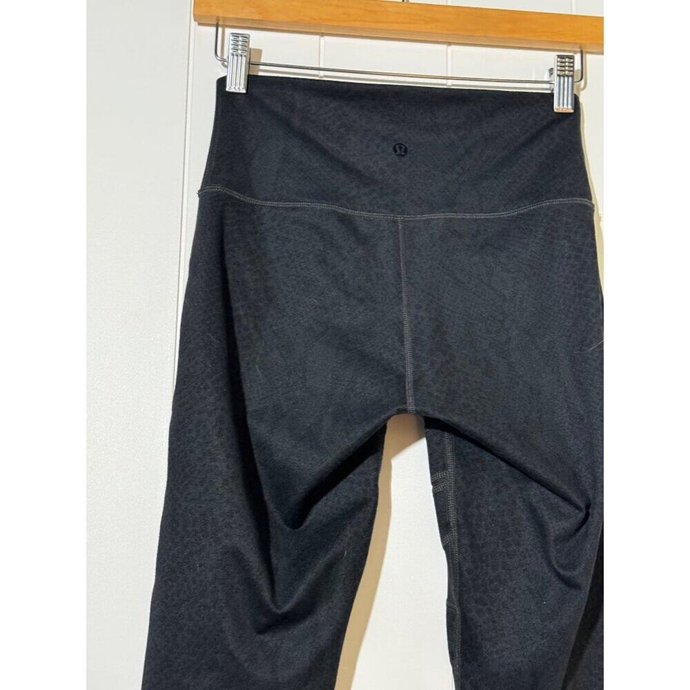 Lululemon Women's High-Waisted Black Animal Print Cross Mesh Leggings Size 4 - Picture 6 of 6